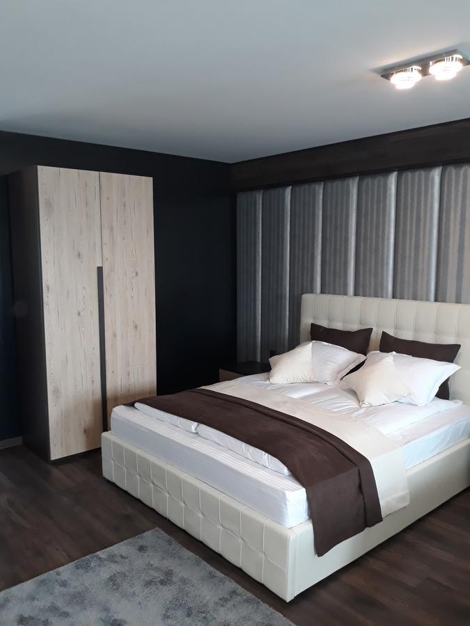 Acktion Deluxe Shumen Exterior foto
