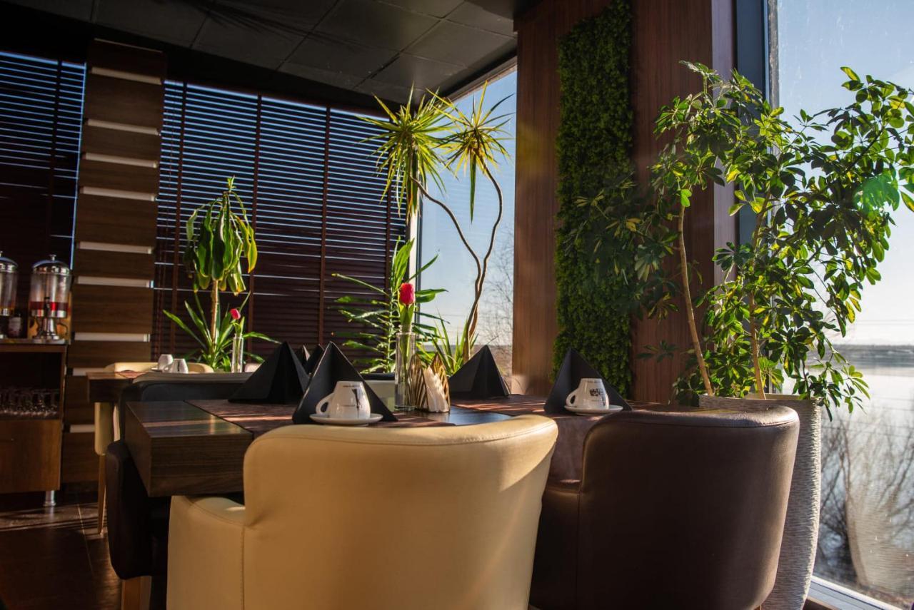Acktion Deluxe Shumen Exterior foto